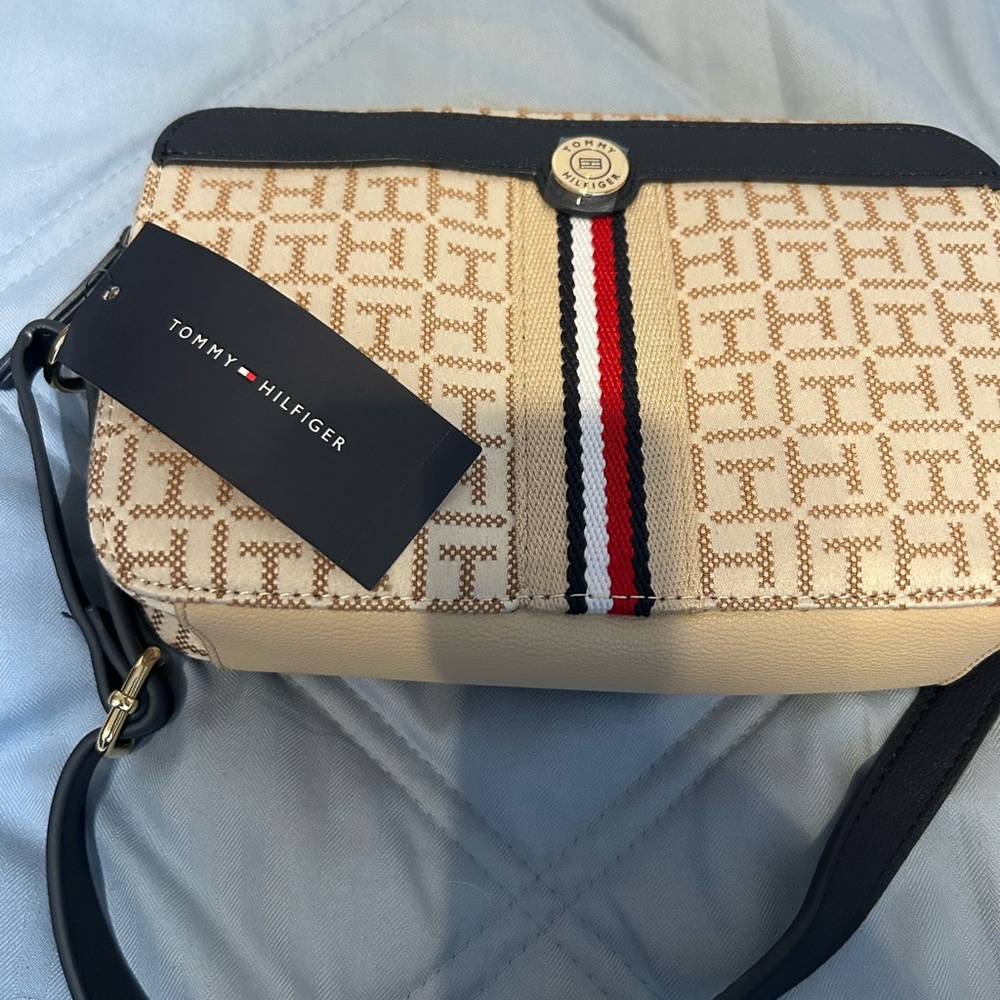 NWT Tommy Hilfiger Tan and navy Blue Crossbody Bag